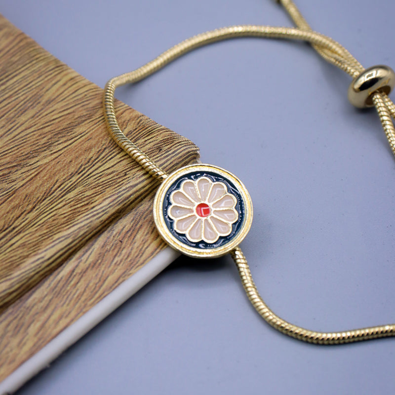 Daisy Flower Hand Tied Bracelet