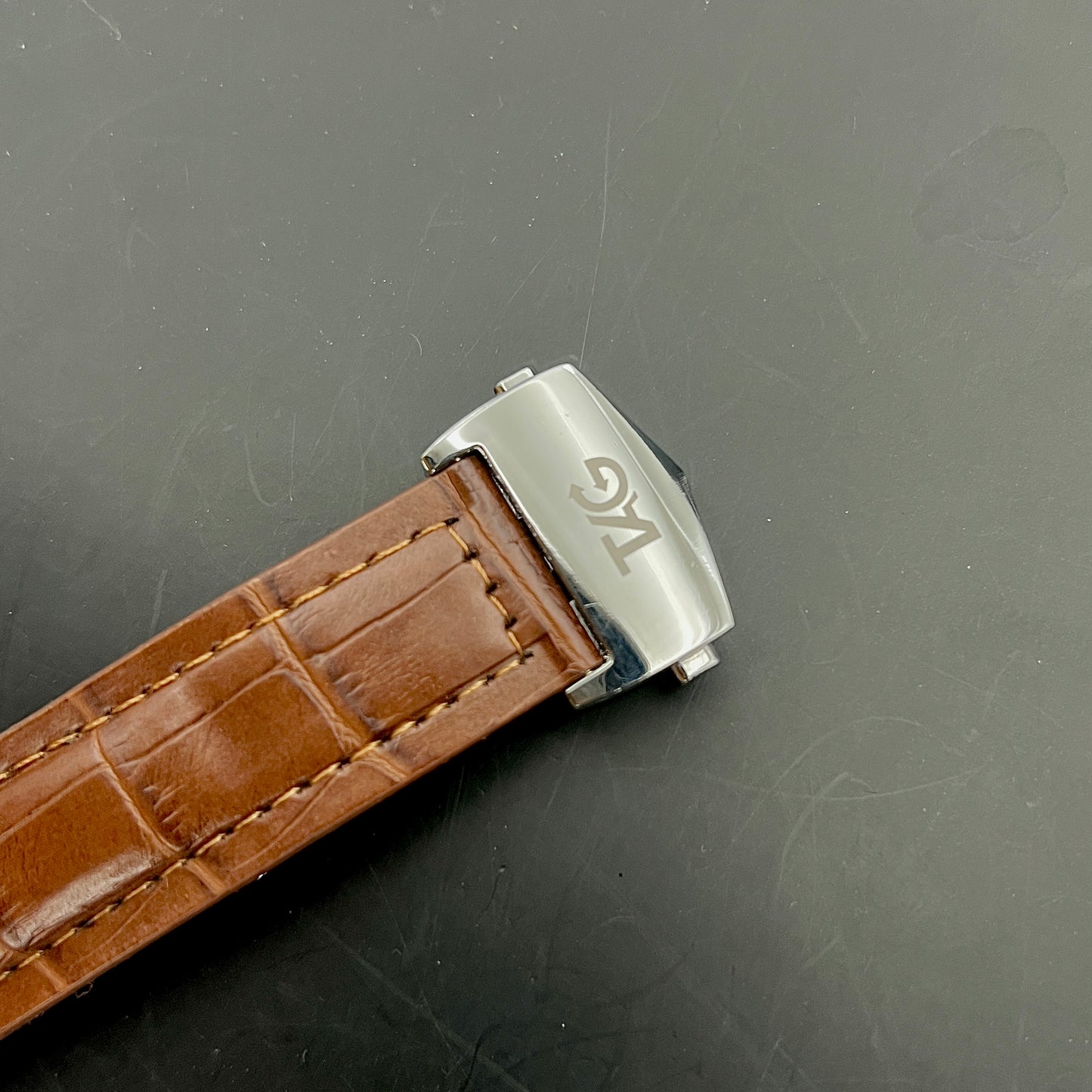 Carrera Brown with White