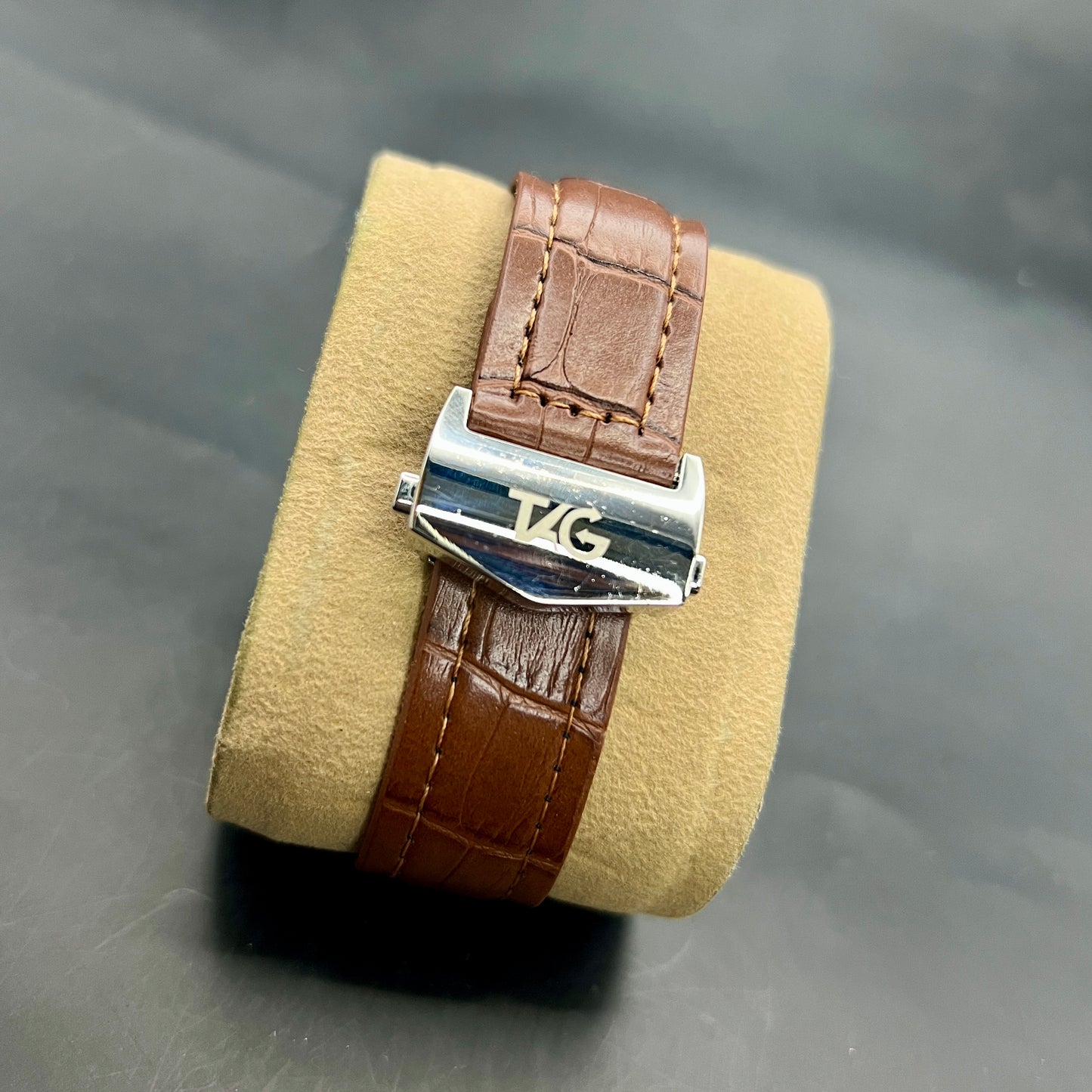Carrera Brown with White