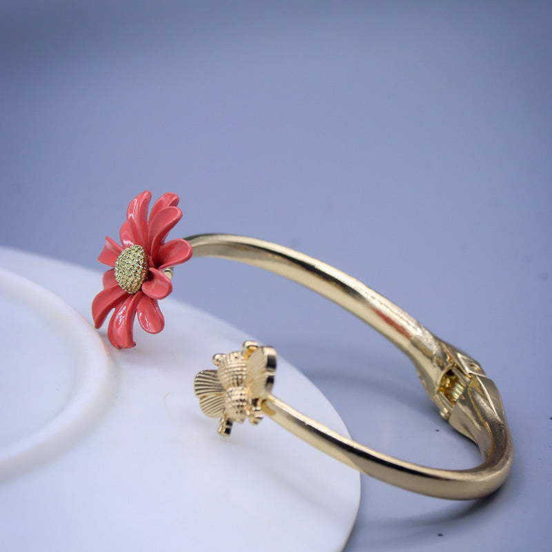 Daisy Sunflower Bracelet- Red
