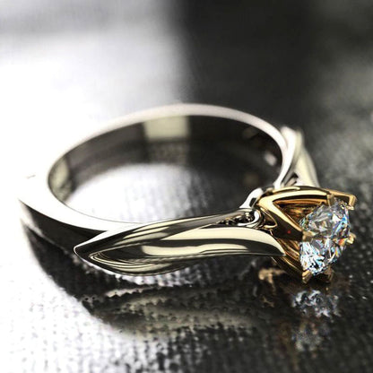 Shiny Claws Cubic Zirconia