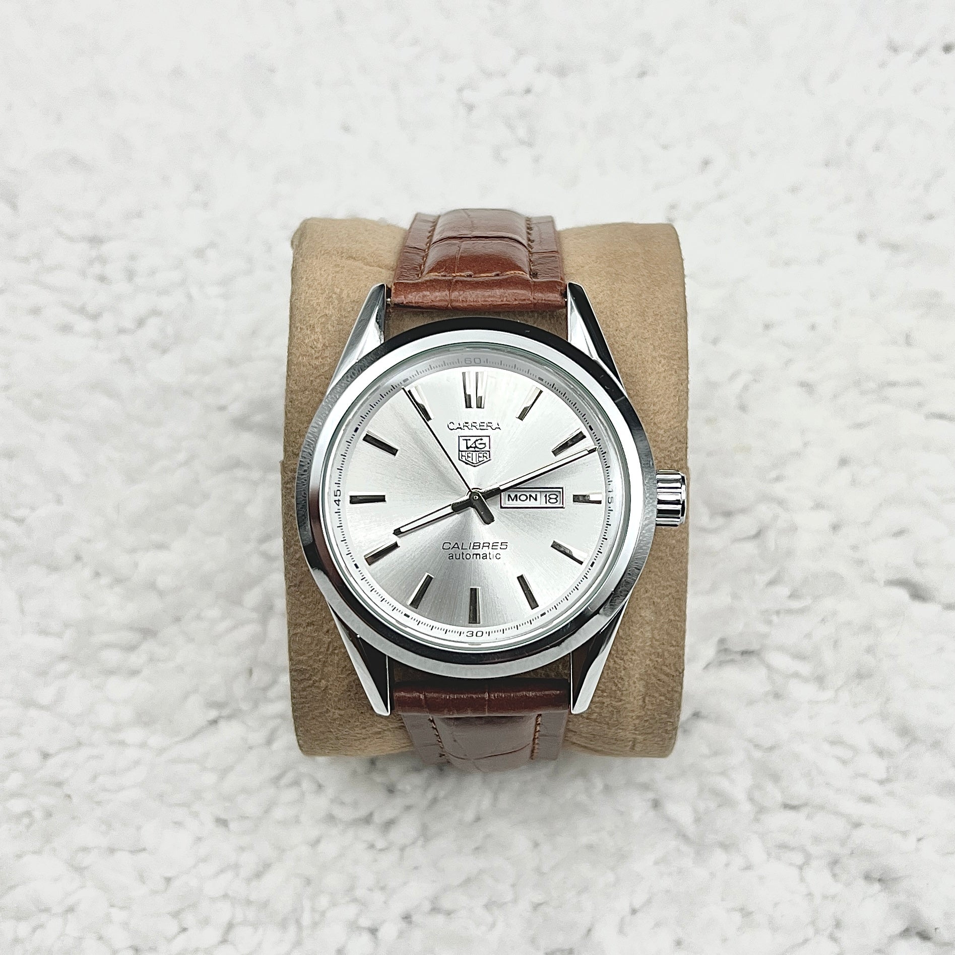 Carrera Brown