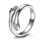 HUG RING - SANIA STORE 